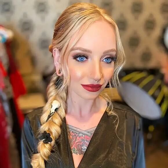 Gothic Raven Skull Hair Clip – Bird Skull Barrette for Alternative, Witchy - Picture 4 of 5